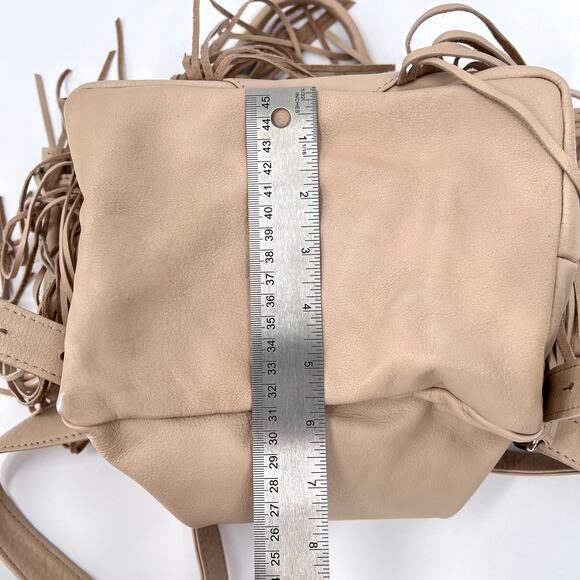 LED TO BELIEVE Daze Fringe Leather Backpack Cream Flap Drawstring Festival Boho main image 5